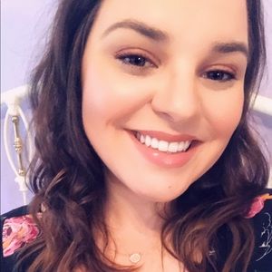 Meet your Posher, Tay